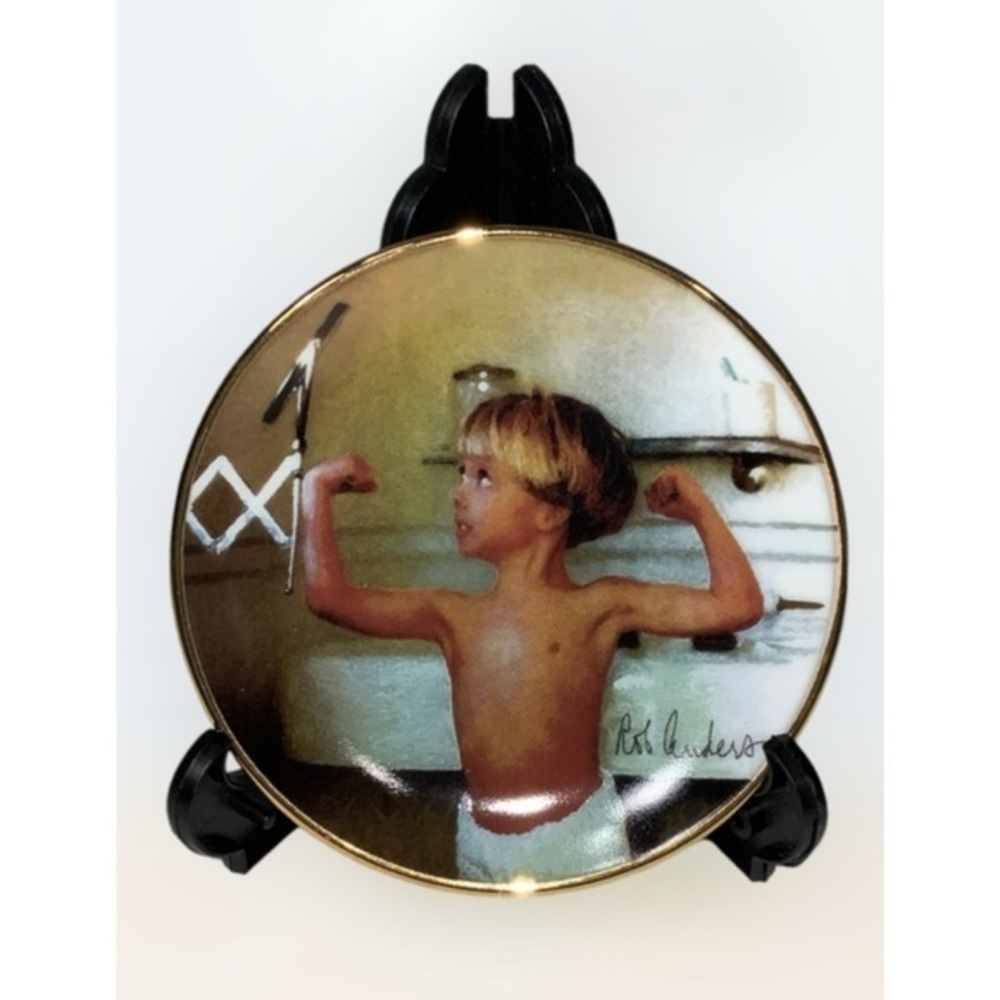 Porterfield’s 1998 “Mr Muscles” Miniature Collectors Gold Rim 3.25” Plate 709A